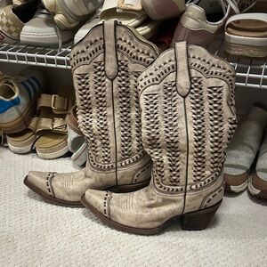 Elegant Beige Western Heeled Boots